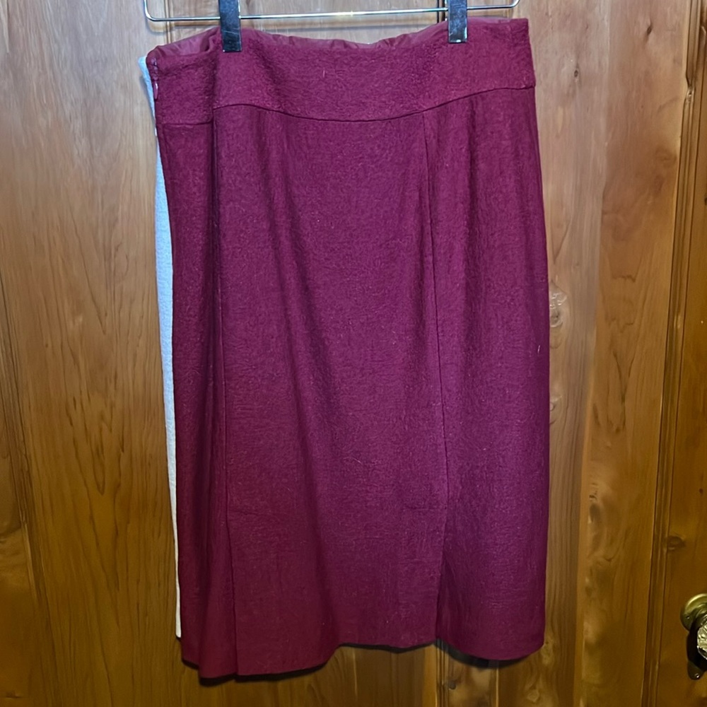 Banana Republic, maroon skirt, size 4